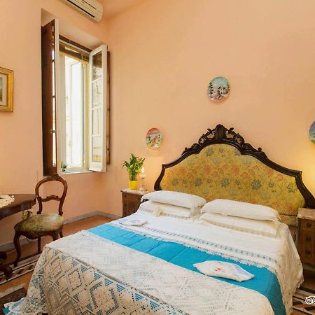 B&B Atmosfere Del Centro Storico เนเปิลส์ ภายนอก รูปภาพ