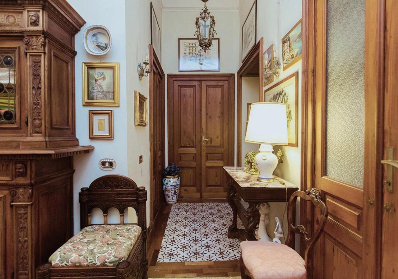 B&B Atmosfere Del Centro Storico เนเปิลส์ ภายนอก รูปภาพ