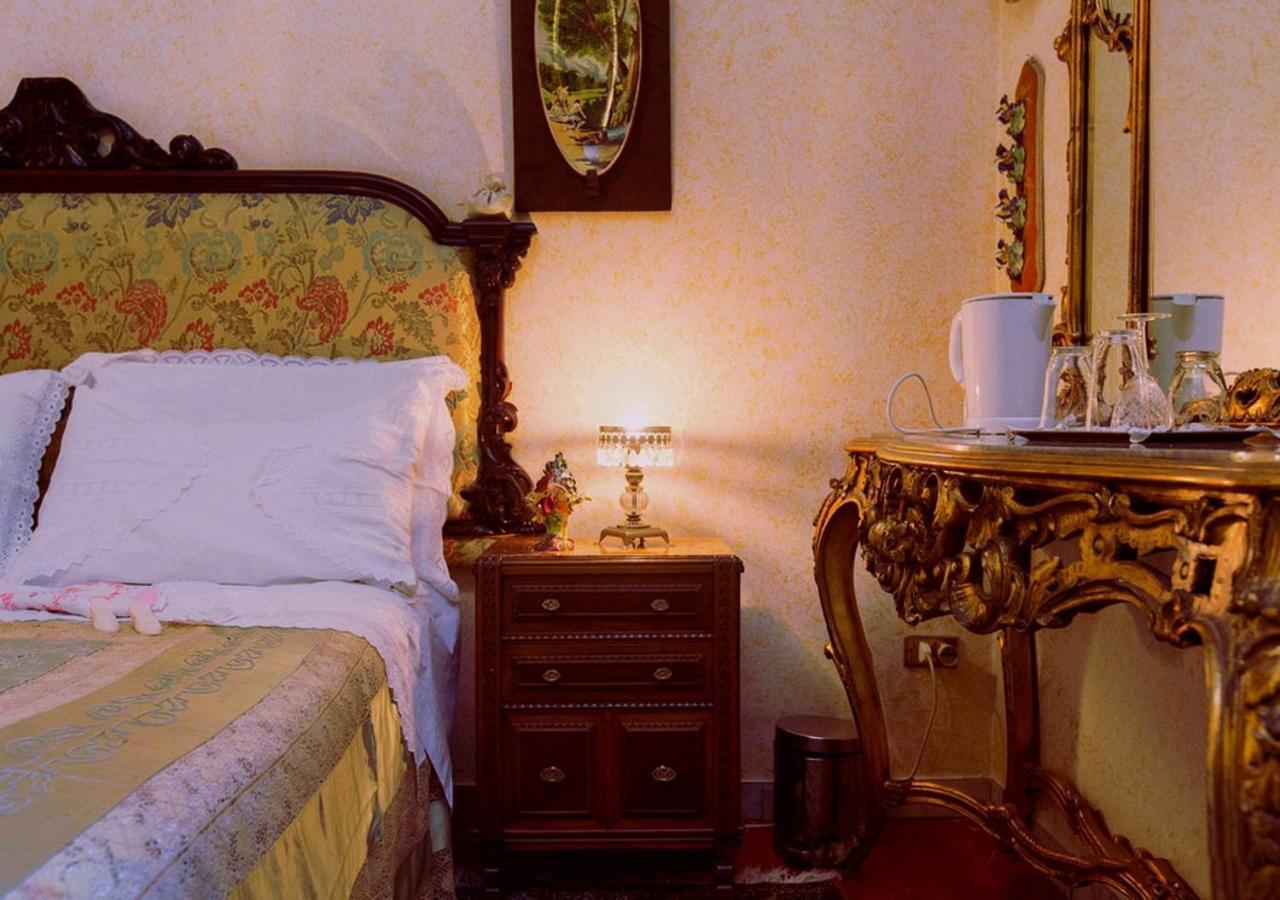 B&B Atmosfere Del Centro Storico เนเปิลส์ ภายนอก รูปภาพ