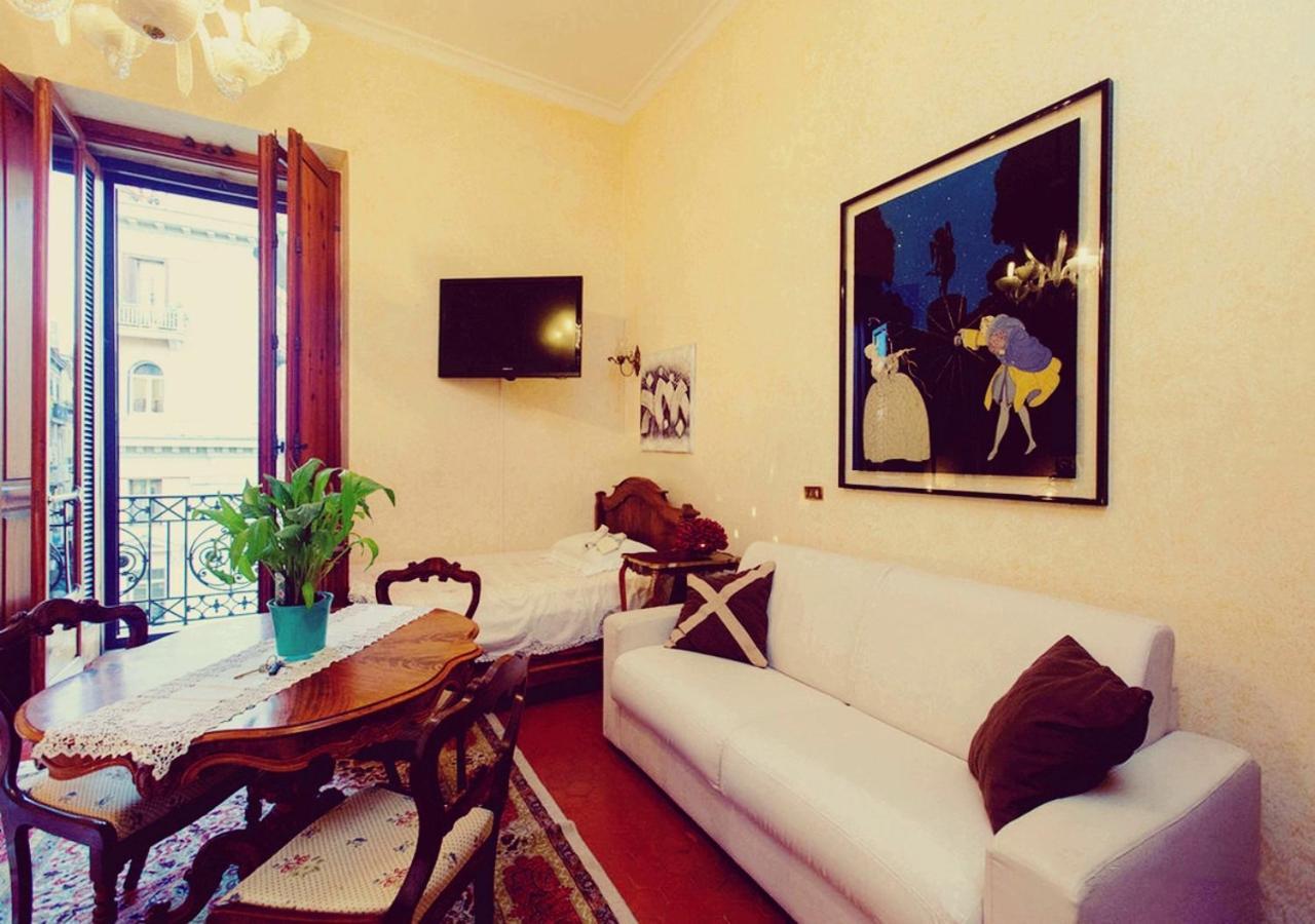 B&B Atmosfere Del Centro Storico เนเปิลส์ ภายนอก รูปภาพ