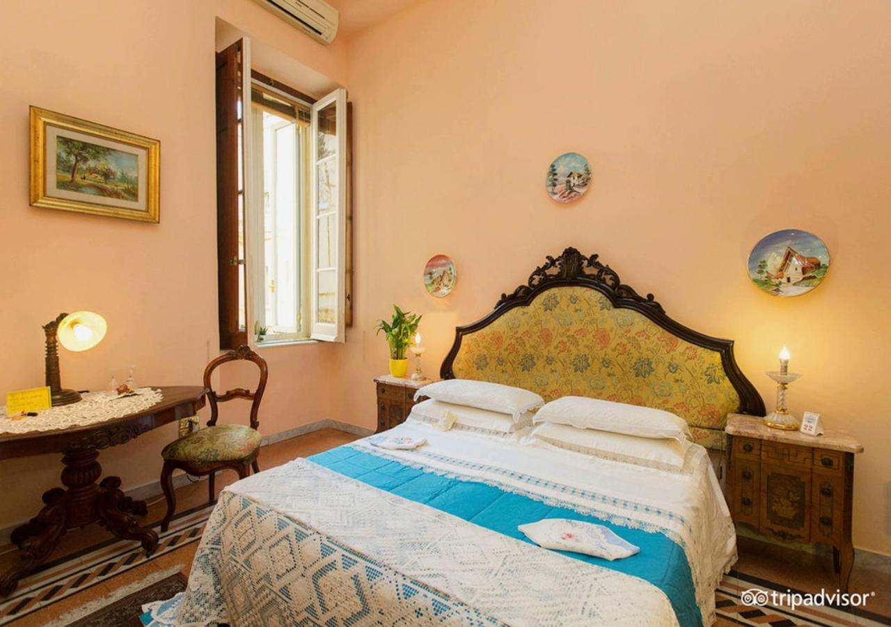 B&B Atmosfere Del Centro Storico เนเปิลส์ ภายนอก รูปภาพ